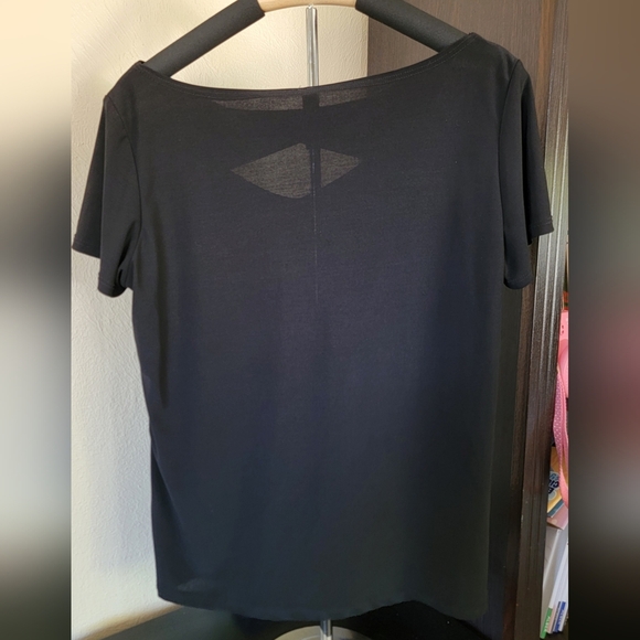 Savanah Blues Keyhole Blouse - Picture 2 of 3